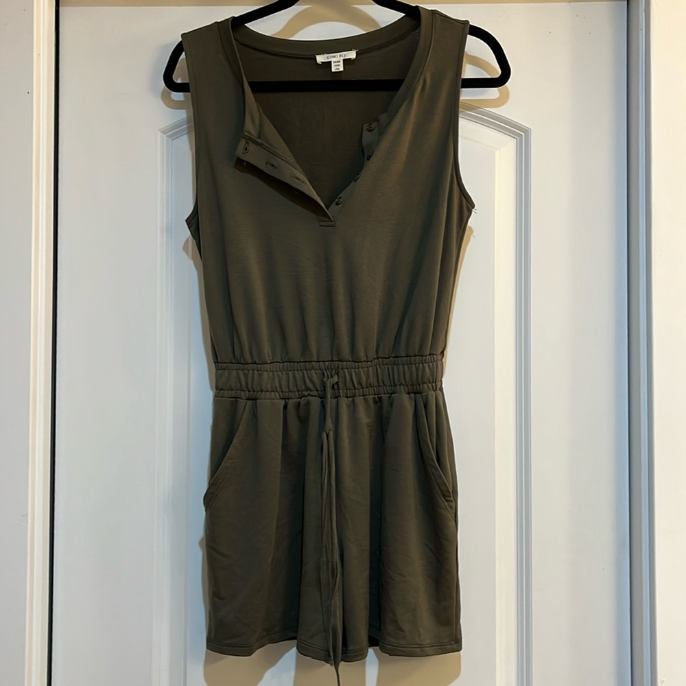 Como Blu Women's Sleeveless Henley Romper Elastic Drawstring Waist & Pockets XS